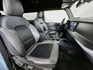 Ford Bronco 2022 4x4 Black Diamond 2dr SUV