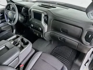 Chevrolet Silverado 1500 2023 4x2 Custom 4dr Crew Cab 5.8 ft. SB