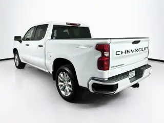 Chevrolet Silverado 1500 2023 4x2 Custom 4dr Crew Cab 5.8 ft. SB