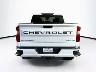 Chevrolet Silverado 1500 2023 4x2 Custom 4dr Crew Cab 5.8 ft. SB