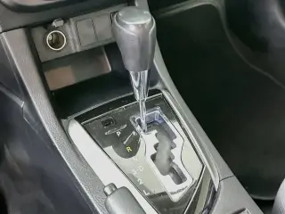 Toyota Corolla 2016 L 4dr Sedan 6M