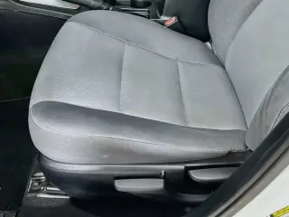 Toyota Corolla 2016 L 4dr Sedan 6M