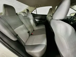 Toyota Corolla 2016 L 4dr Sedan 6M