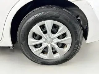 Toyota Corolla 2016 L 4dr Sedan 6M