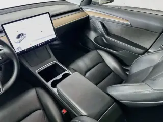 Tesla Model 3 2022 AWD Long Range 4dr Sedan