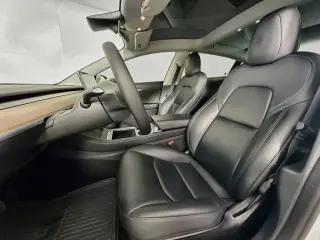 Tesla Model 3 2022 AWD Long Range 4dr Sedan