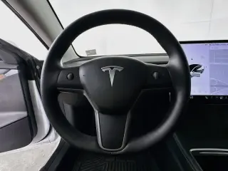 Tesla Model 3 2022 AWD Long Range 4dr Sedan