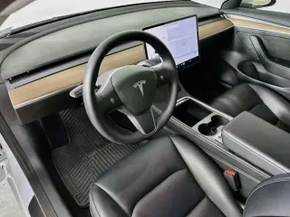 Tesla Model 3 2022 AWD Long Range 4dr Sedan