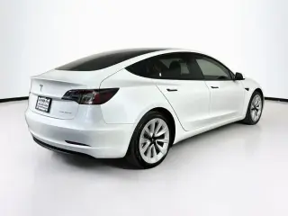Tesla Model 3 2022 AWD Long Range 4dr Sedan