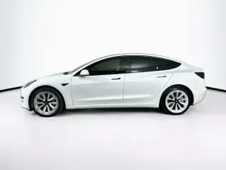 Tesla Model 3 2022 AWD Long Range 4dr Sedan