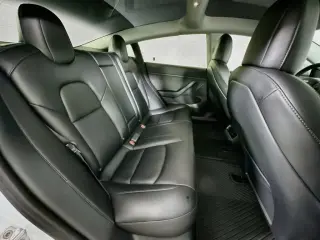 Tesla Model 3 2022 AWD Long Range 4dr Sedan