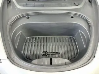 Tesla Model 3 2022 AWD Long Range 4dr Sedan