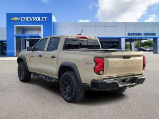 Chevrolet Colorado 2024 4x4 Trail Boss 4dr Crew Cab 5 ft. SB