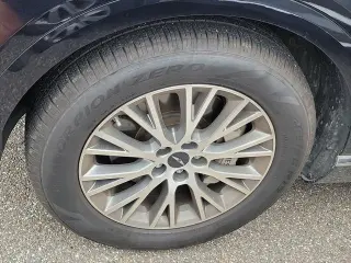 Genesis GV80 2025 AWD 2.5T Standard 4dr SUV