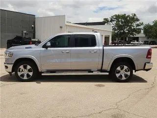 Ram 1500 2022 4x2 Laramie 4dr Crew Cab 5.6 ft. SB Pickup