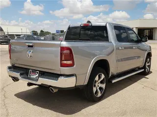 Ram 1500 2022 4x2 Laramie 4dr Crew Cab 5.6 ft. SB Pickup