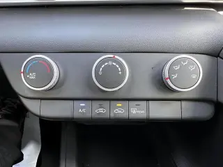 Hyundai ELANTRA 2024 SE 4dr Sedan