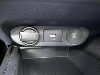 Hyundai ELANTRA 2024 SE 4dr Sedan