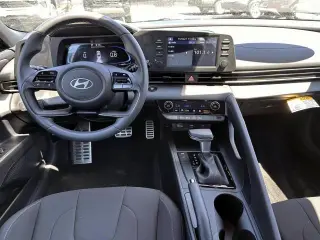 Hyundai ELANTRA 2025 SEL Sport 4dr Sedan