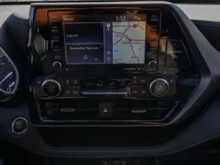 Toyota Highlander 2022 AWD XLE 4dr SUV
