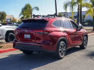 Toyota Highlander 2022 AWD XLE 4dr SUV