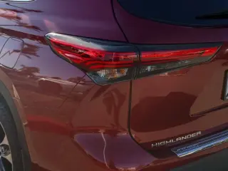 Toyota Highlander 2022 AWD XLE 4dr SUV