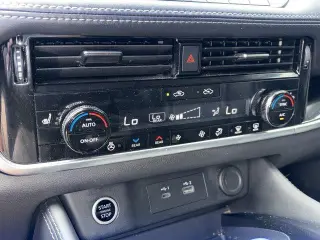 Nissan Rogue 2023 AWD SL 4dr Crossover