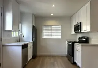 1 Bedroom 1 bath Apt in LA