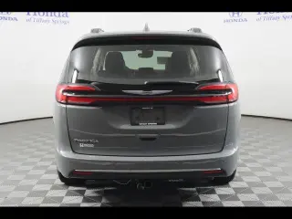 Chrysler Pacifica 2022 Touring L 4dr Mini-Van