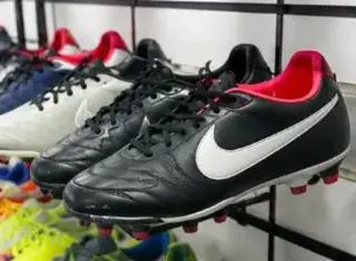 SE VENDE MERCADERIA DE FUTBOL