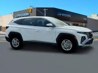 Hyundai TUCSON 2025 AWD SE 4dr SUV
