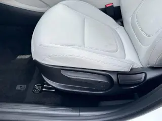 Hyundai TUCSON 2025 AWD SE 4dr SUV
