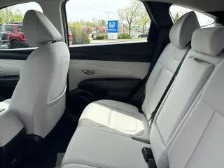 Hyundai TUCSON 2025 AWD SE 4dr SUV