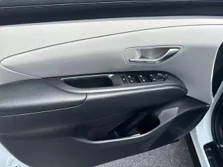 Hyundai TUCSON 2025 AWD SE 4dr SUV