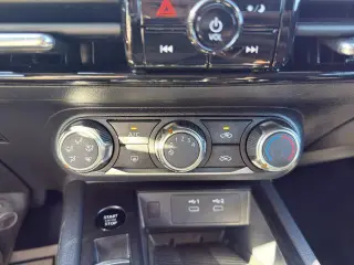 Nissan Kicks 2025 SV 4dr Crossover