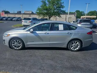 Ford Fusion Hybrid 2019 SE 4dr Sedan