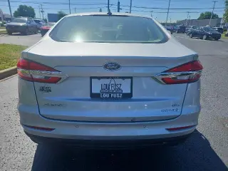 Ford Fusion Hybrid 2019 SE 4dr Sedan