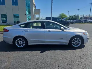 Ford Fusion Hybrid 2019 SE 4dr Sedan