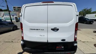 Furgoneta de carga Ford Transit 2022