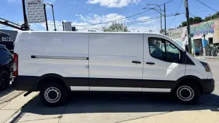 Furgoneta de carga Ford Transit 2022