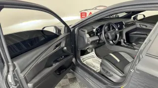 Toyota Camry 2025