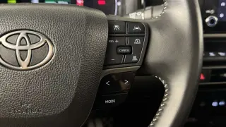 Toyota Camry 2025