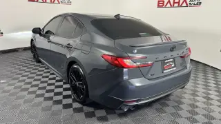 Toyota Camry 2025