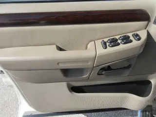 Ford Explorer 2005