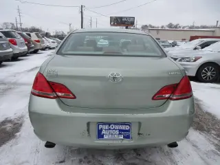 Toyota Avalon 2006