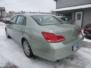 Toyota Avalon 2006