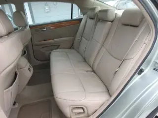 Toyota Avalon 2006