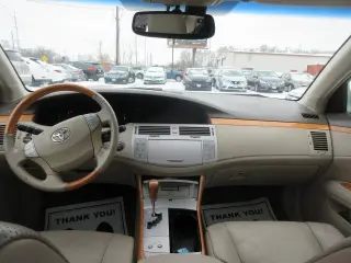 Toyota Avalon 2006