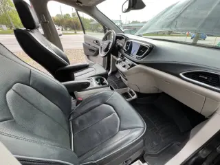 Chrysler Pacifica 2020