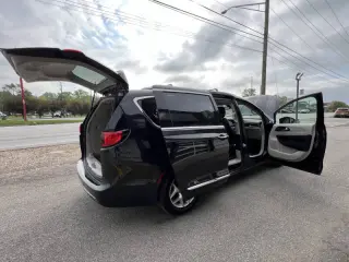 Chrysler Pacifica 2020